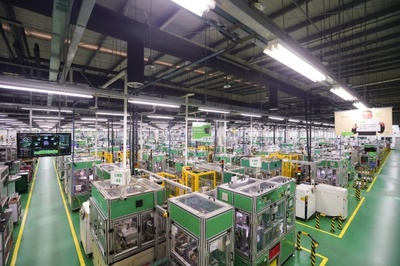 數(shù)智引擎，創(chuàng)新驅(qū)動(dòng)——上海施耐德工控以智能化鑄造燈塔工廠(chǎng)新標(biāo)桿